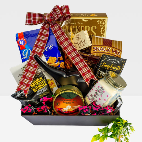 Gourmet food & snacks in this gift basket from Dazzle Basket makes for a perfect gift
